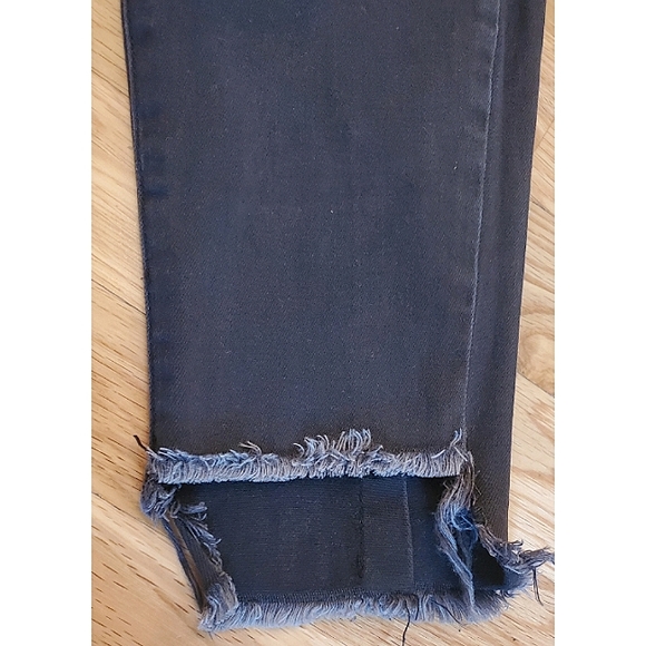 One Teaspoon Freebird II Distressed Step Hem Black Dark Fantasy Jeans Size 30 - Picture 12 of 15